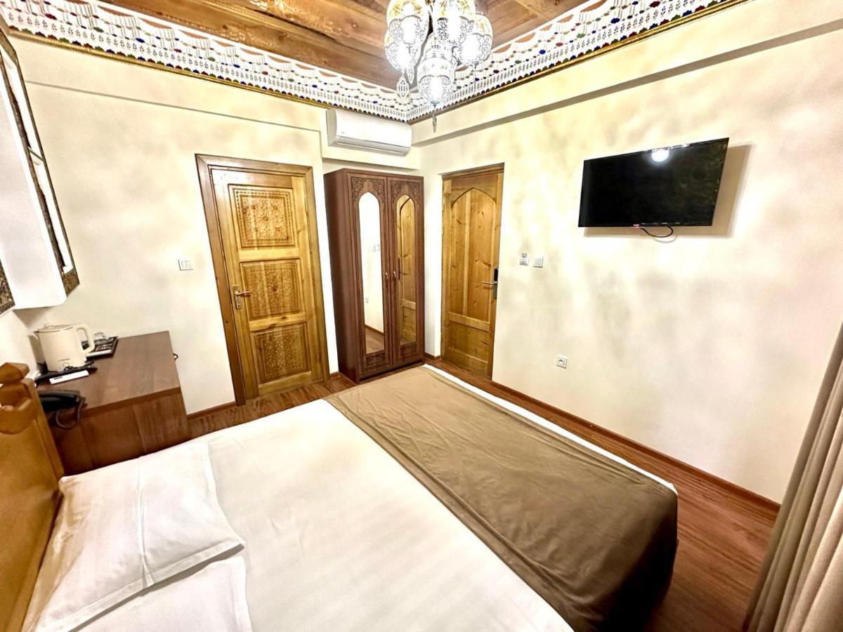 Antique Hotel Imran Bukhara Eksteriør bilde
